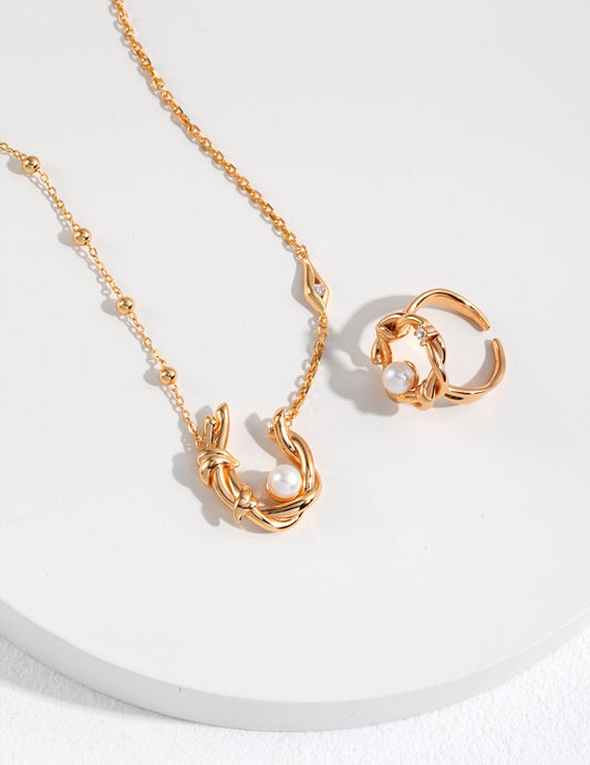Celestial Chainwave Pearl Ring