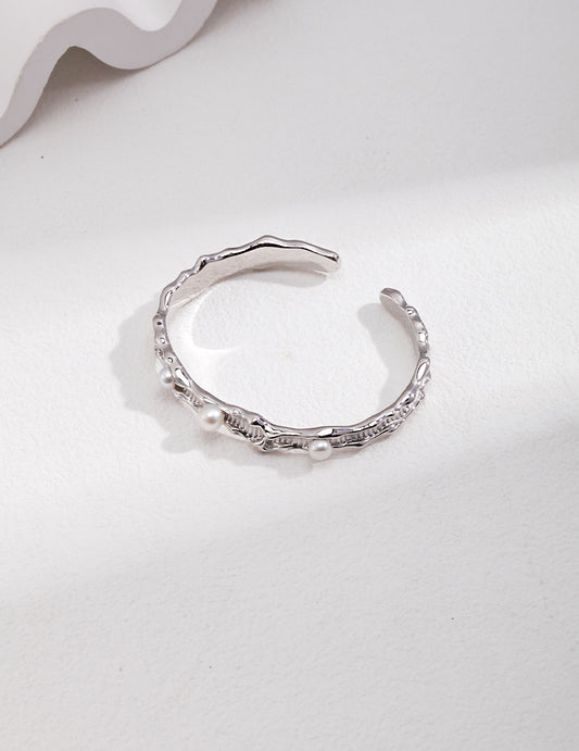 Lunar Surge Pearl Bracelet