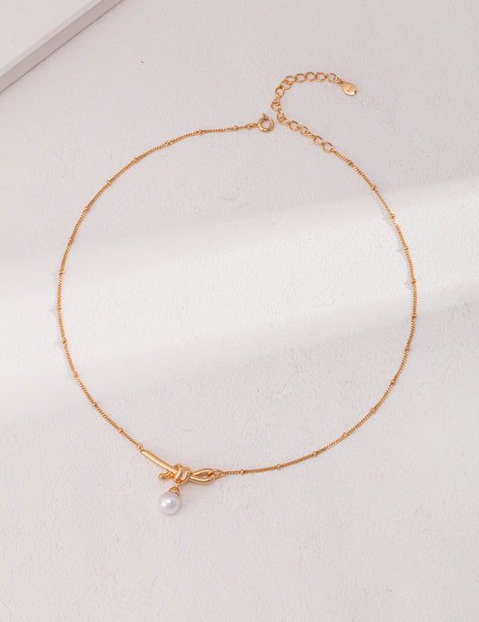 Golden Knot Pearl Necklace