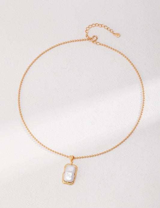 Golden Lattice Pearl Pendant Necklace